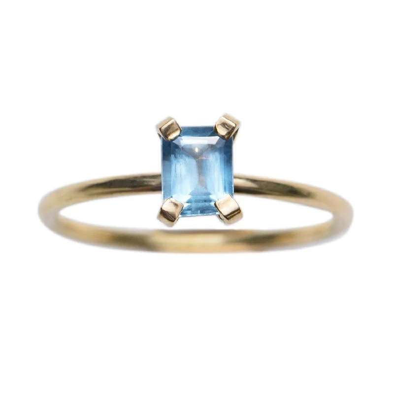 Vintage Gold Wedding Ring-Petit Ingrid Ring Gold, Blue