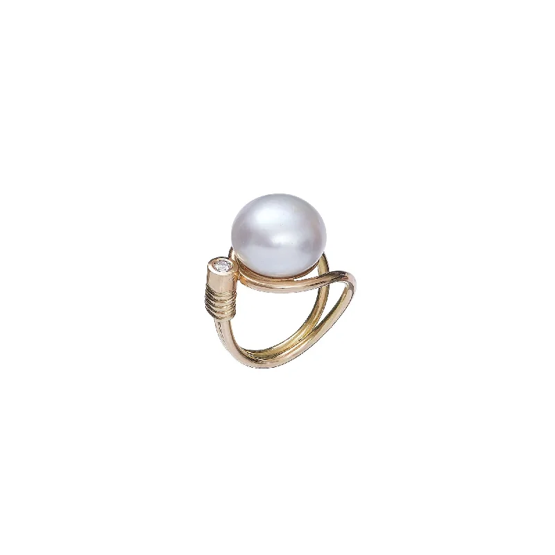 Large Emerald Engagement Ring-Somnia Pearl Ring Gold