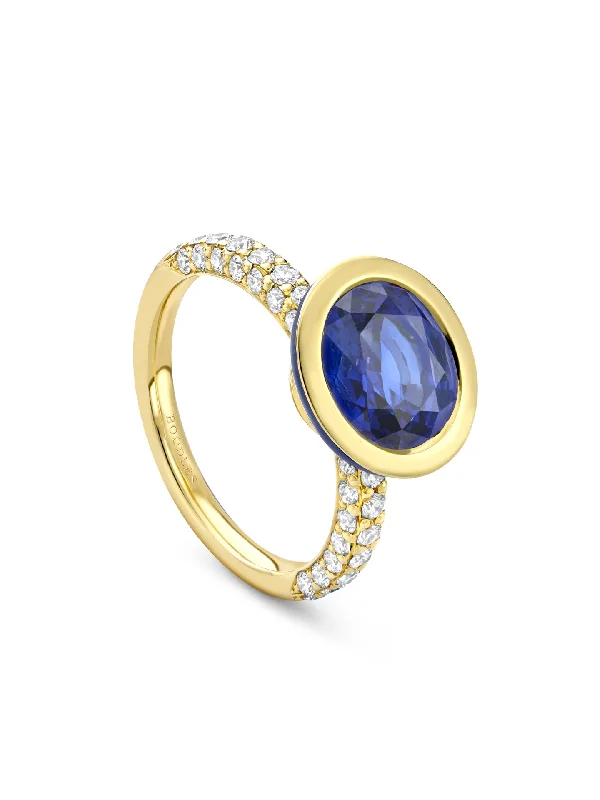 Elegant Platinum Engagement Ring-Florentine Dolce Vita Oval Sapphire Yellow Gold Ring