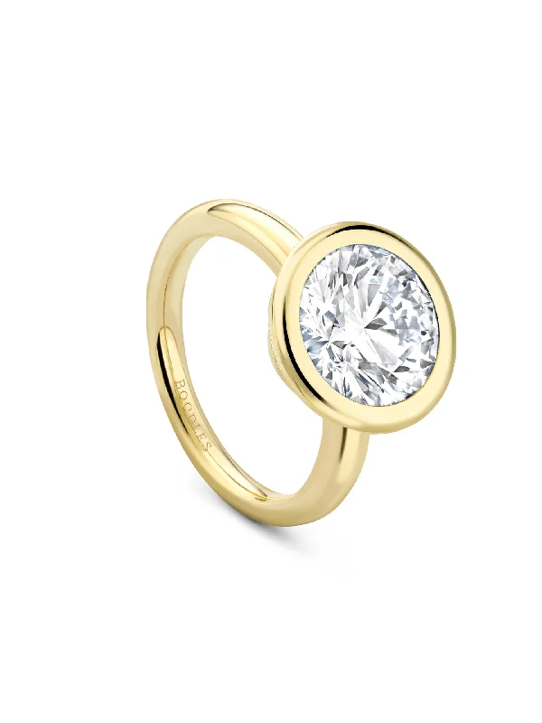 Bold Silver Band Ring-Florentine Large Round Yellow Gold Diamond Ring