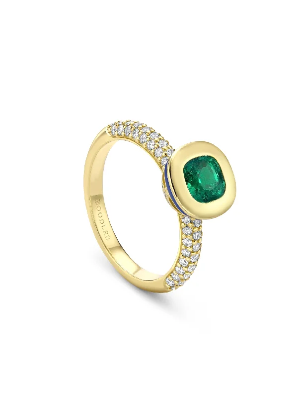 Bold Silver Band Ring-Florentine Cushion Emerald Yellow Gold Ring