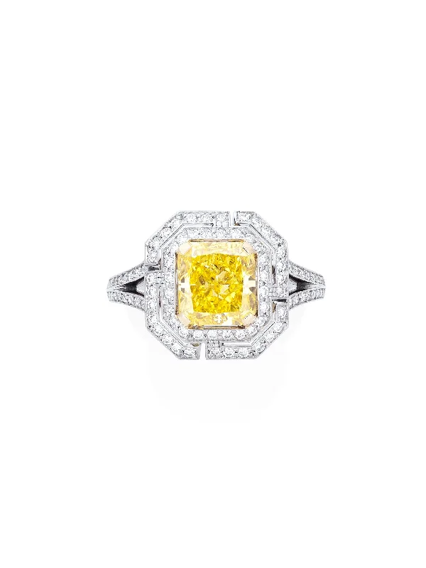 Personalized Men’s Ring-Pavilion Radiant Cut Yellow Diamond Platinum Ring